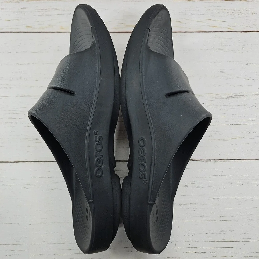 Oofos OOahh Mens Size 10 Black  Recovery Summer Slide Sandals Arch Support‎